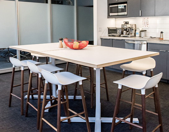 SevenMtgTable-HeroHover